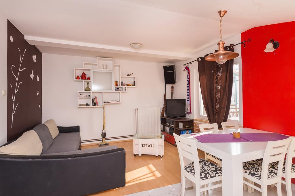 Apartment Milka Vodice Exterior photo